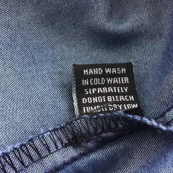 Sim & Sam shortsleeve cropped,button up, self tie,100% cotton denim shirt M NWT - Picture 4 of 7